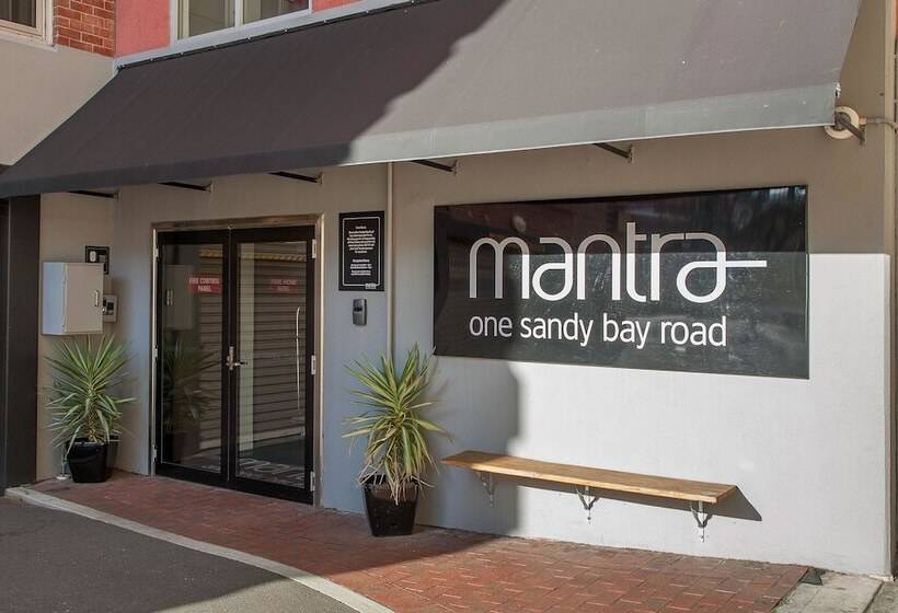 בית מלון כפרי Mantra One Sandy Bay Road