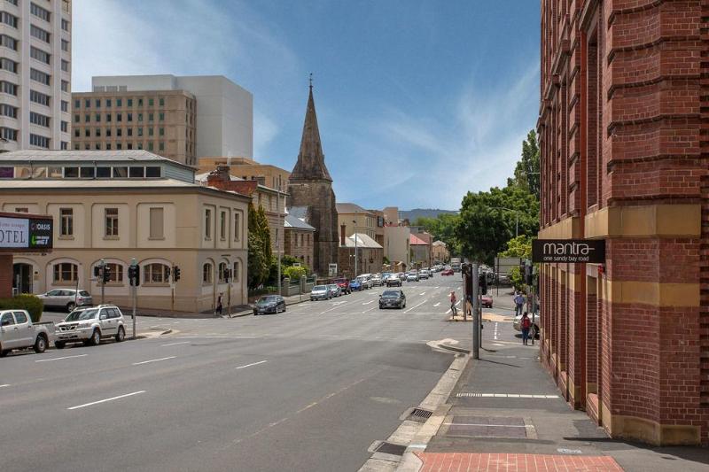 בית מלון כפרי Mantra One Sandy Bay Road