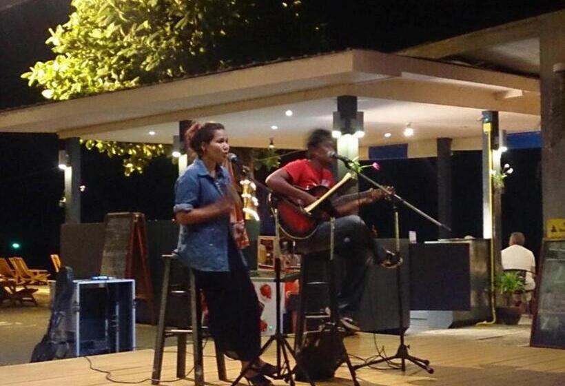 فندق Nakara Long Beach Resort   Sha Extra Plus