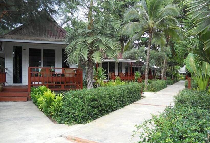 فندق Nakara Long Beach Resort   Sha Extra Plus