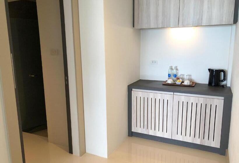 فندق Nakara Long Beach Resort   Sha Extra Plus