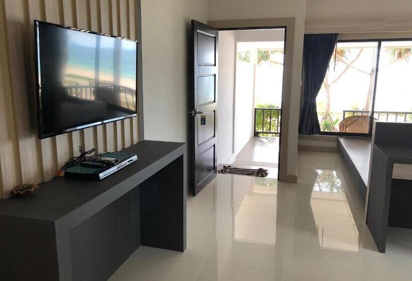 فندق Nakara Long Beach Resort   Sha Extra Plus