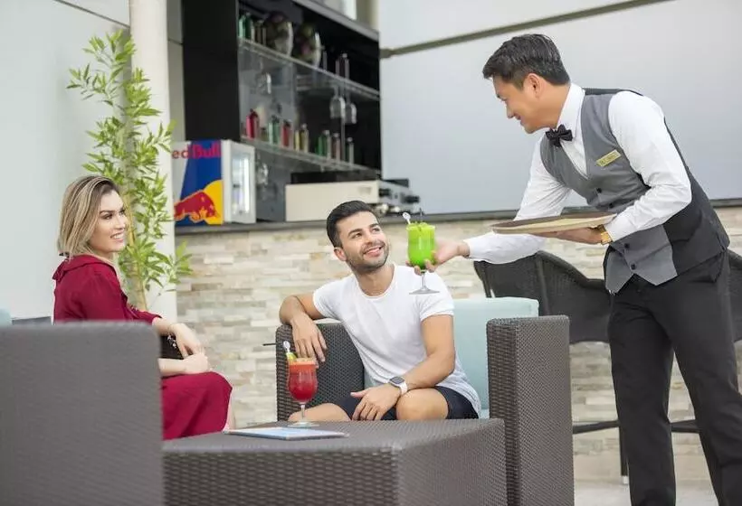 هتل Rose Rayhaan By Rotana   Dubai