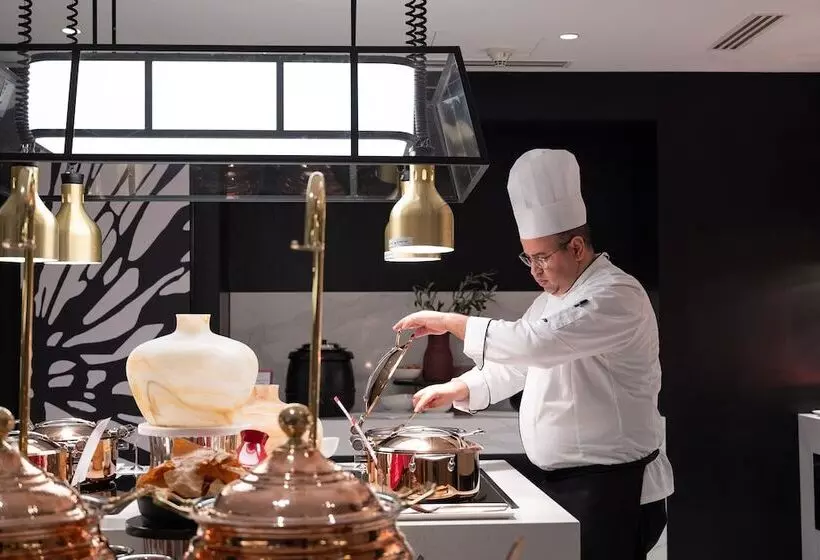 هتل Rose Rayhaan By Rotana   Dubai