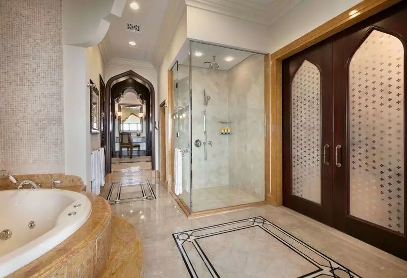 Hotel Shangri La, Qaryat Al Beri, Abu Dhabi