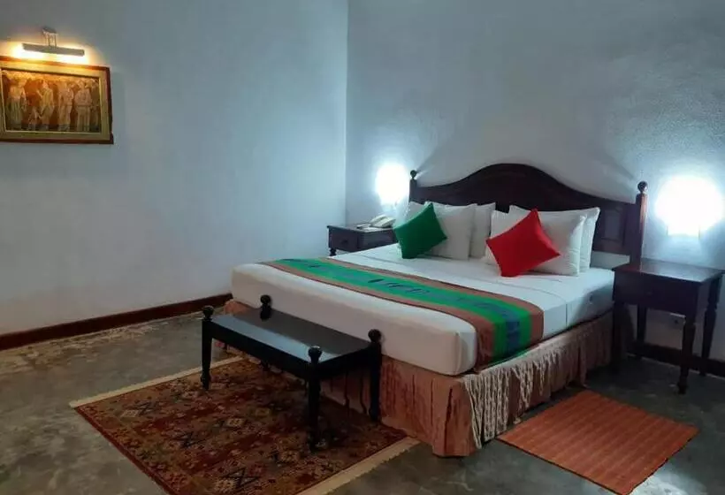 호텔 The Oasis Beach Resort