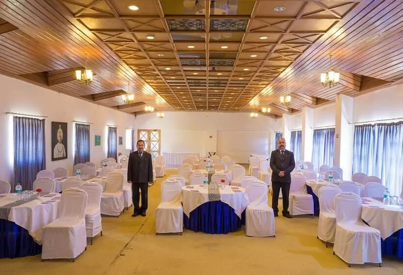 בית מלון כפרי Toshali Royal View Resort