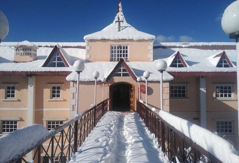 فندق Toshali Royal View Resort