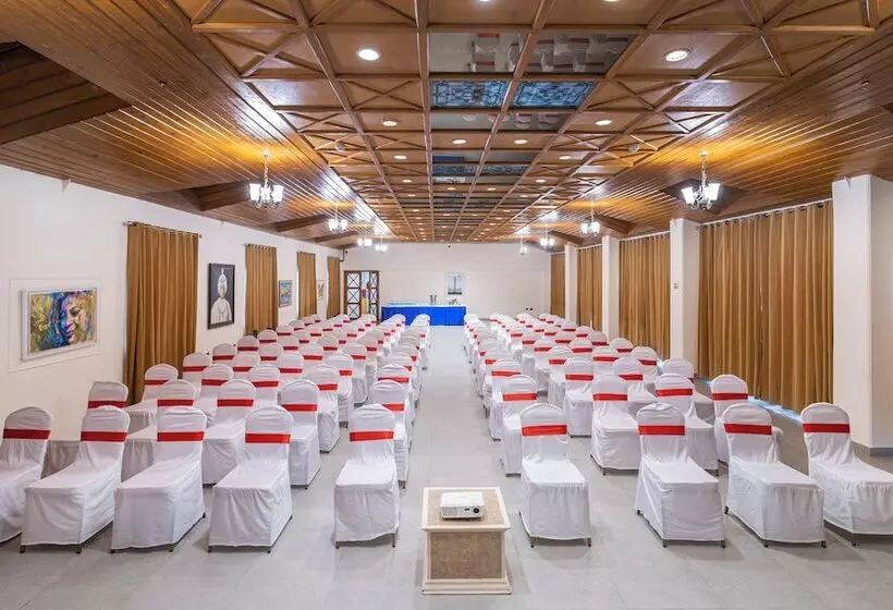 בית מלון כפרי Toshali Royal View Resort