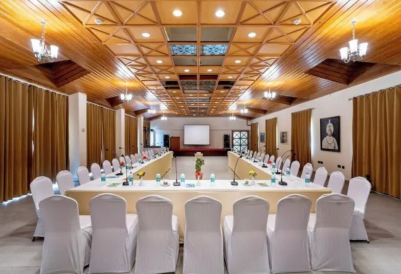 בית מלון כפרי Toshali Royal View Resort