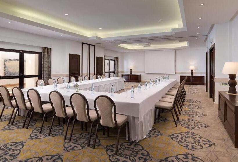 Pine Cliffs Residence, a Luxury Collection Resort, Algarve