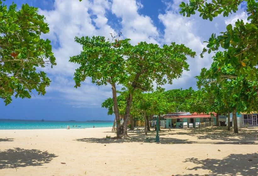 استراحتگاه Negril Beach Club