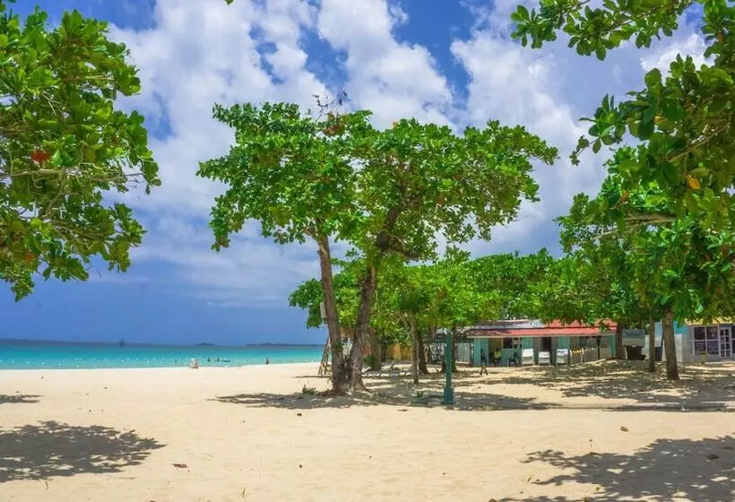 استراحتگاه Negril Beach Club