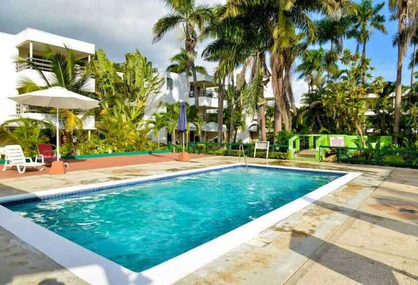 استراحتگاه Negril Beach Club