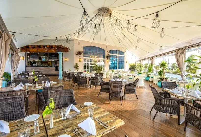 Sunscape Cancun All Inclusive Resort & Spa