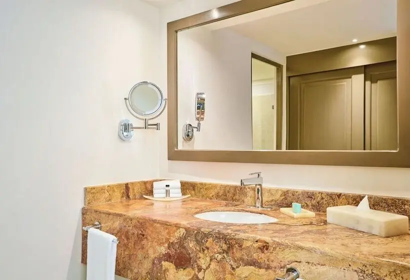 Sunscape Cancun All Inclusive Resort & Spa