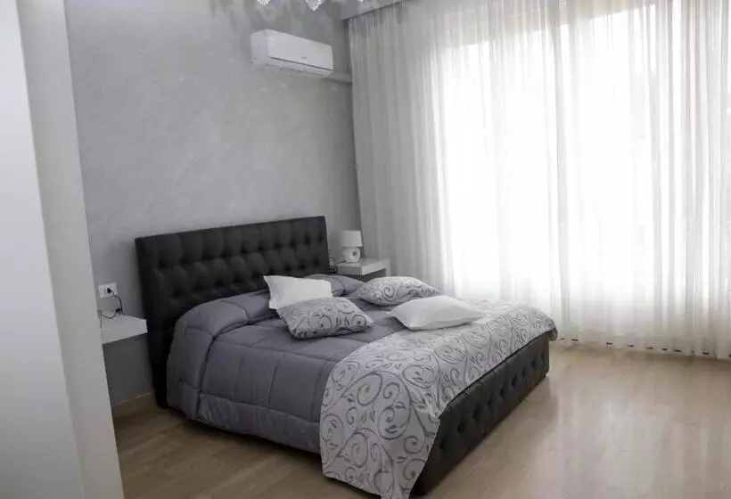 تختخواب و صبحانه Ad Astra Rooms