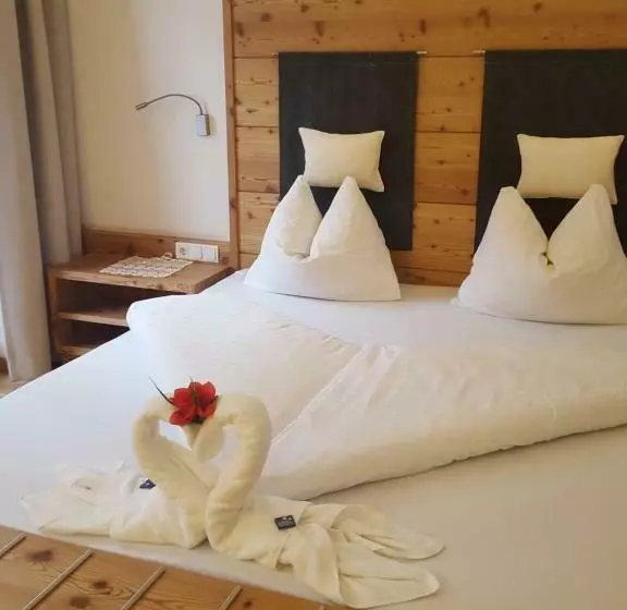 Hotelli Argentum By Bergkristall