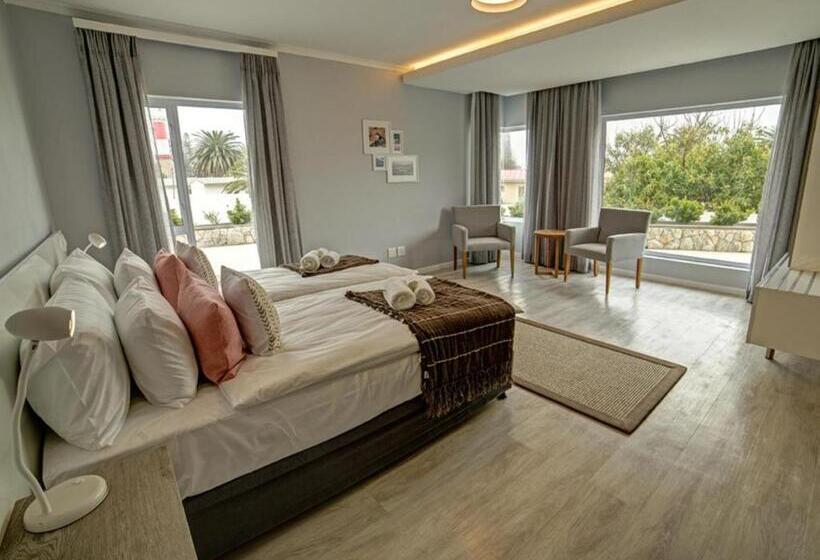 هتل Atlantic Garden Boutique