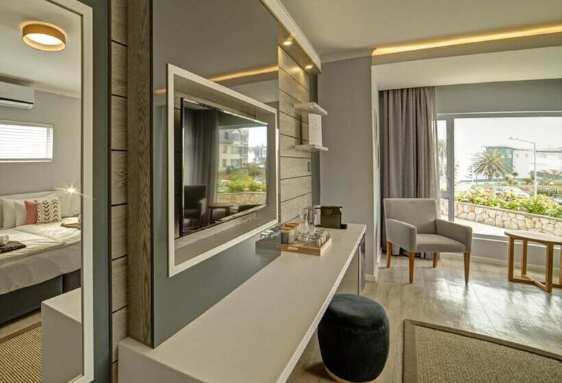 هتل Atlantic Garden Boutique