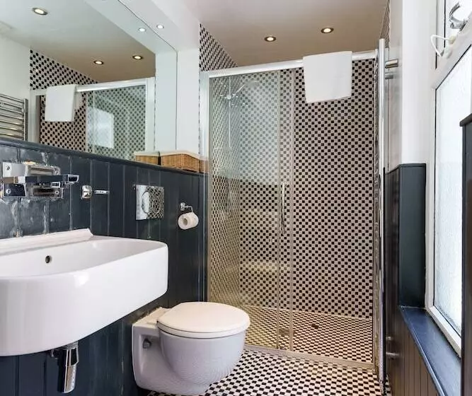 ホテル Bower House