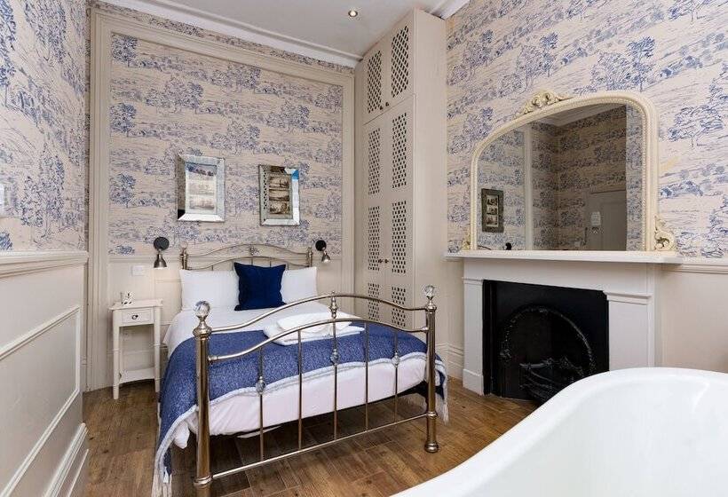 فندق Bower House