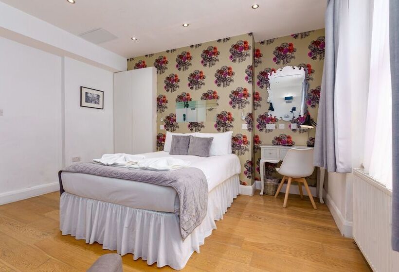 فندق Bower House