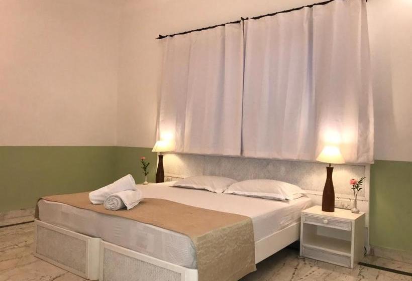 فندق Flavia By The Sea