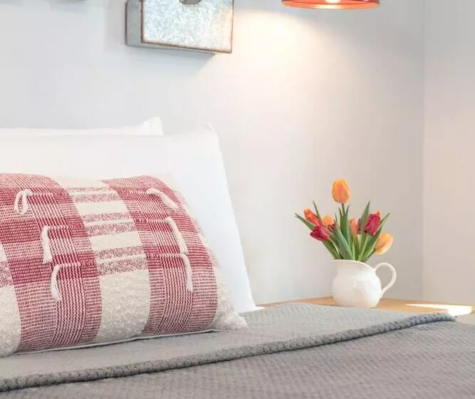 Hotelli Mad River Lodge