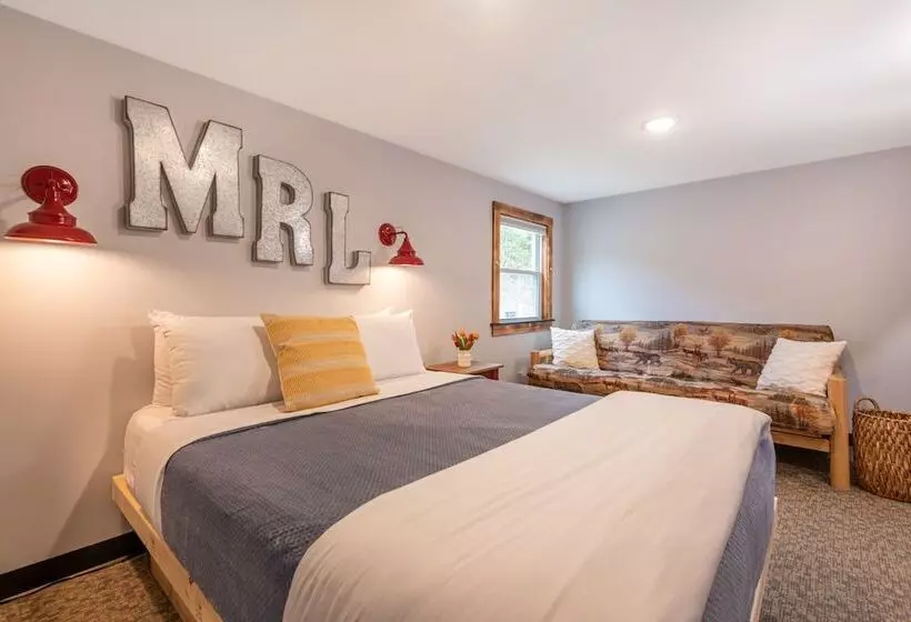 Hotelli Mad River Lodge