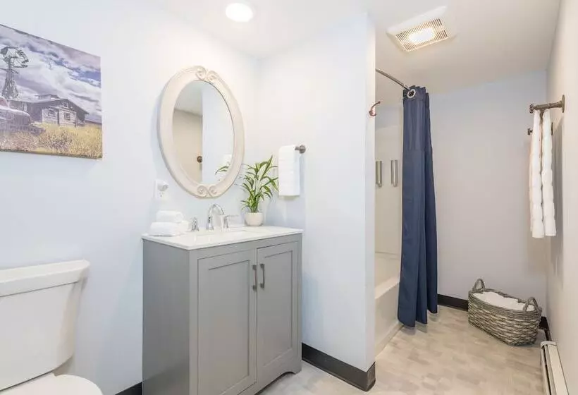 Hotelli Mad River Lodge