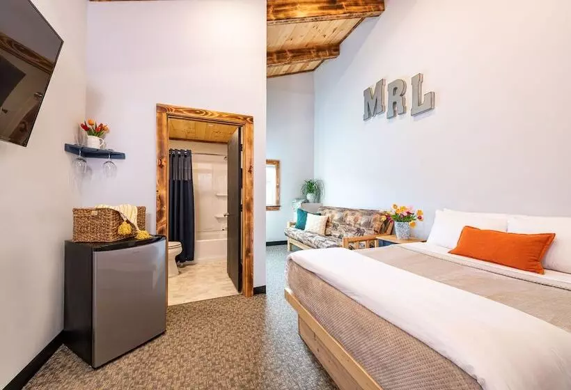 Hotelli Mad River Lodge