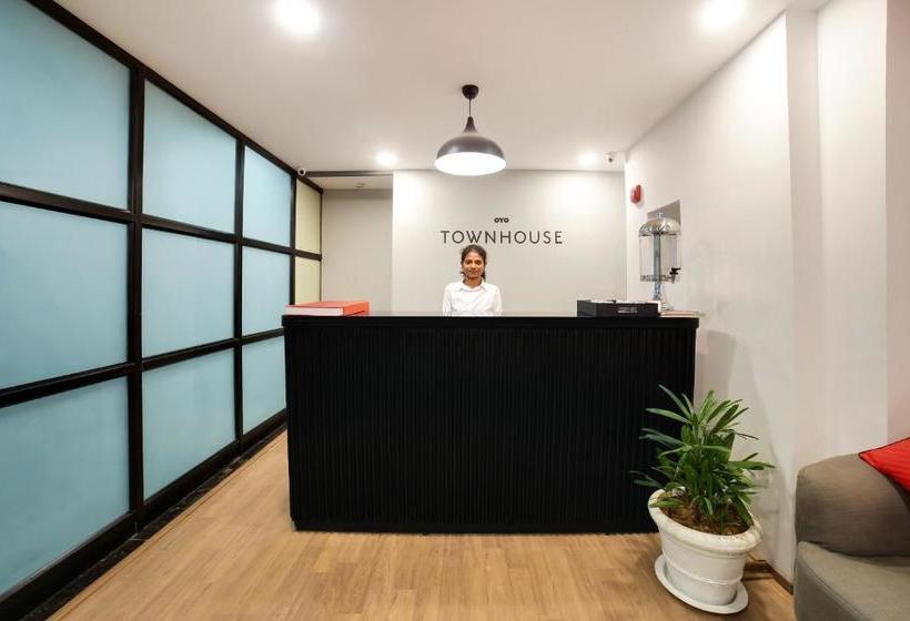 בית מלון כפרי Oyo Townhouse 019 Anand Vihar