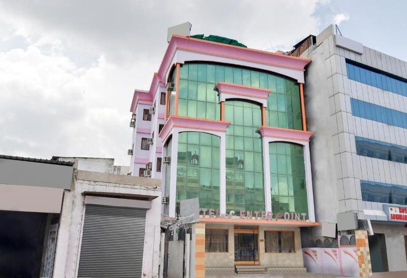 בית מלון כפרי Spot On 3054 New Center Point