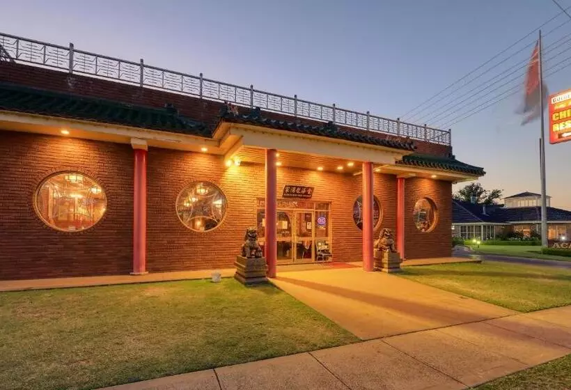 Motelli All Travellers Motor Inn