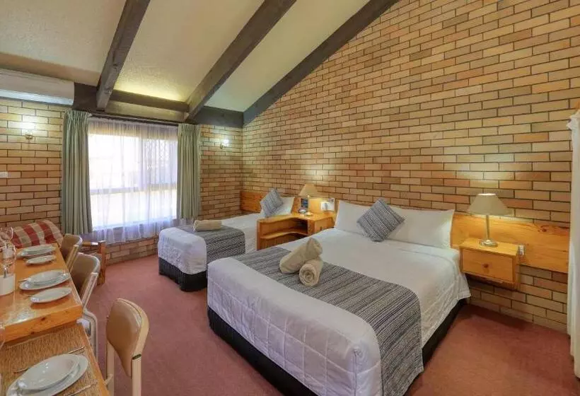 Motelli All Travellers Motor Inn