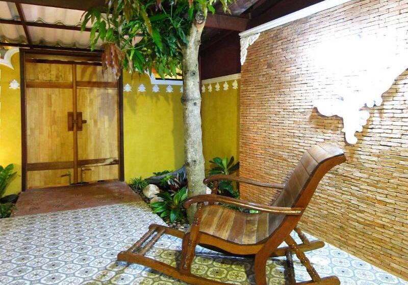 منتجع Forest Bungalows & Mama S Restaurant