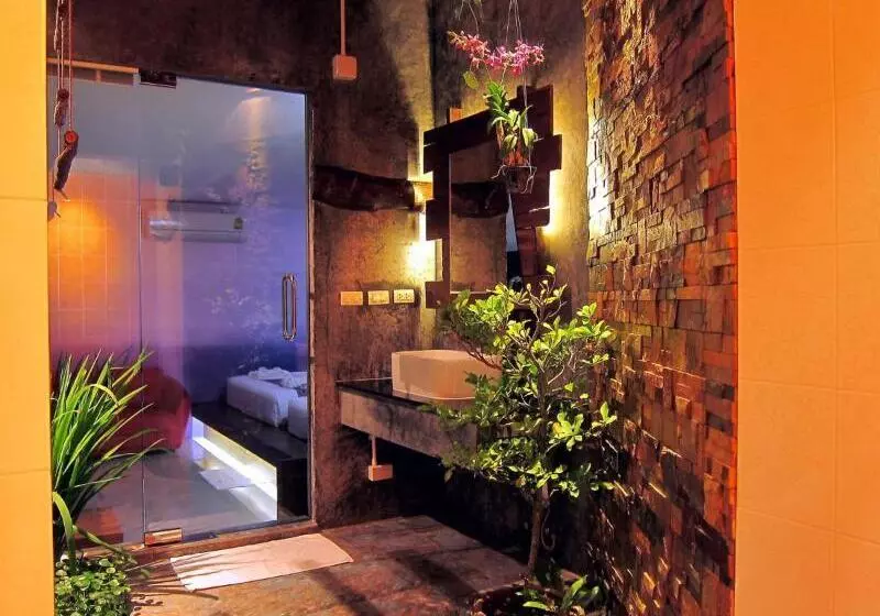 استراحتگاه Forest Bungalows & Mama S Restaurant