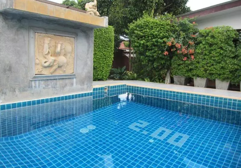 استراحتگاه Forest Bungalows & Mama S Restaurant