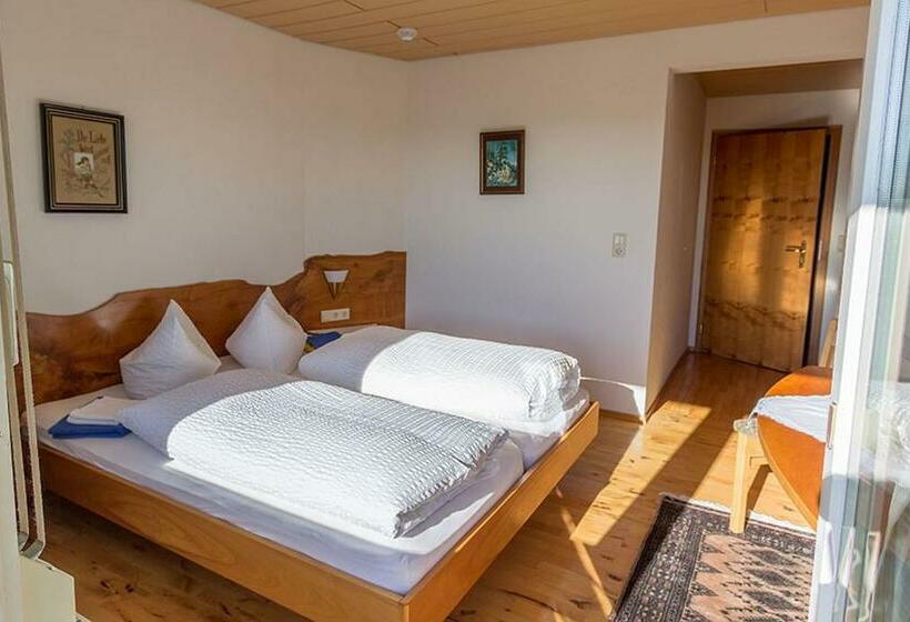 Общежитие Gasthaus Zum Rebstock