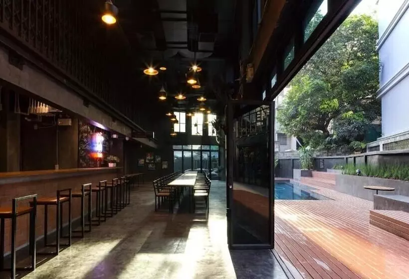Bed Station Hostel Khaosan