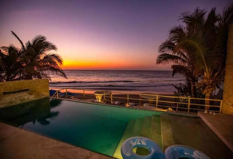 ホテル Dco Suites Lounge & Spa