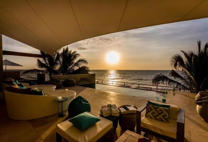 ホテル Dco Suites Lounge & Spa