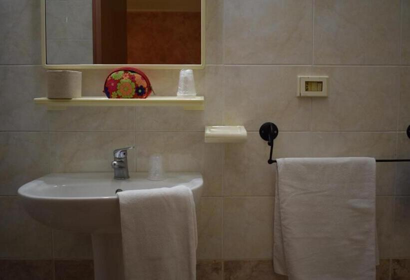 בית מלון כפרי Hostel Il Tetto