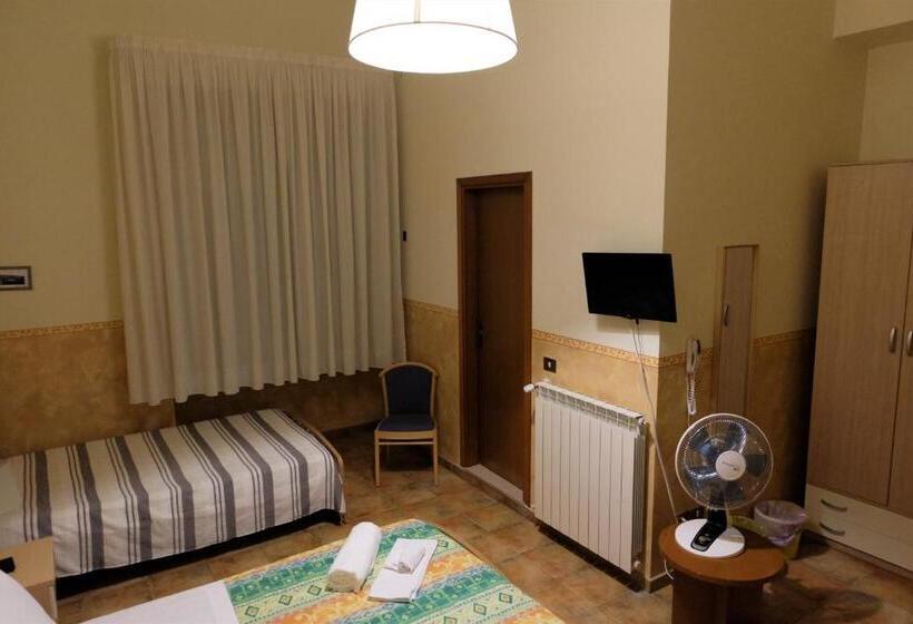 בית מלון כפרי Hostel Il Tetto