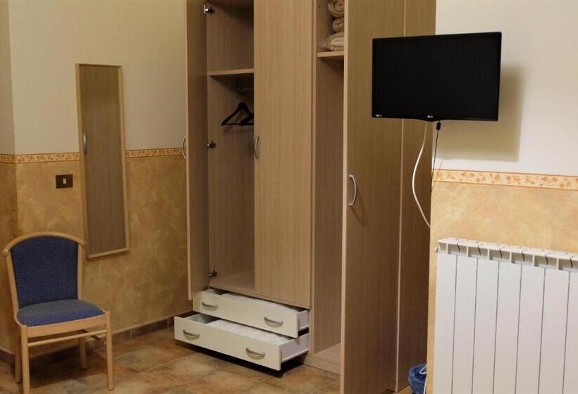 בית מלון כפרי Hostel Il Tetto