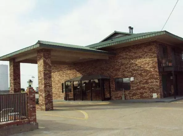 Hotelli Regency Travel Inn