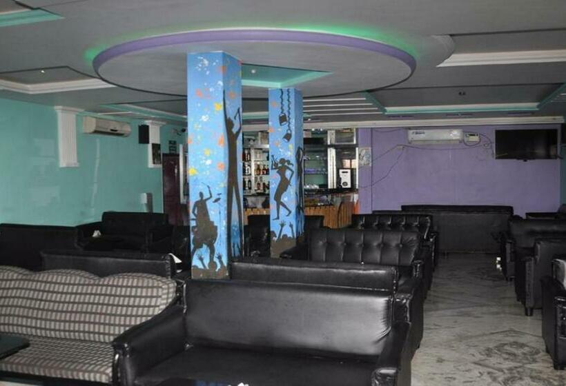 בית מלון כפרי Vaithee Park