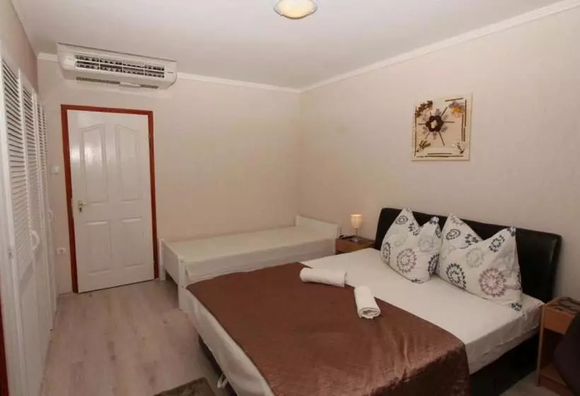 پانسیون Ariel Apartmanok