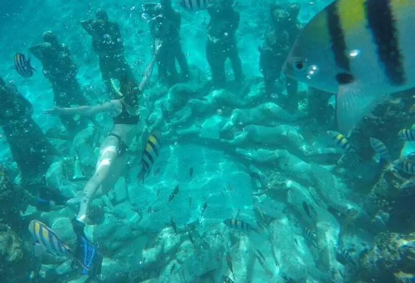 ペンション Fantastic Cottages